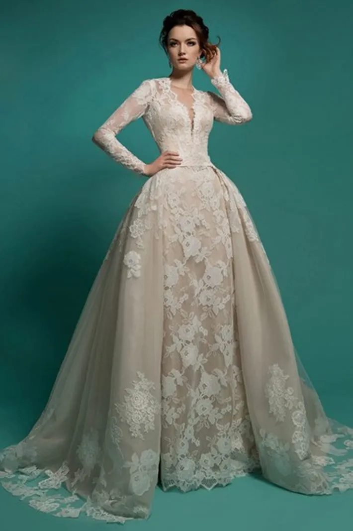 ---Atelier on web sales, perfect wedding dress for a winter bridal look with long sleeves--