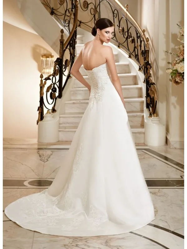 Abito da Sposa di raso economico con applicazioni di ricami e scollo ondulato