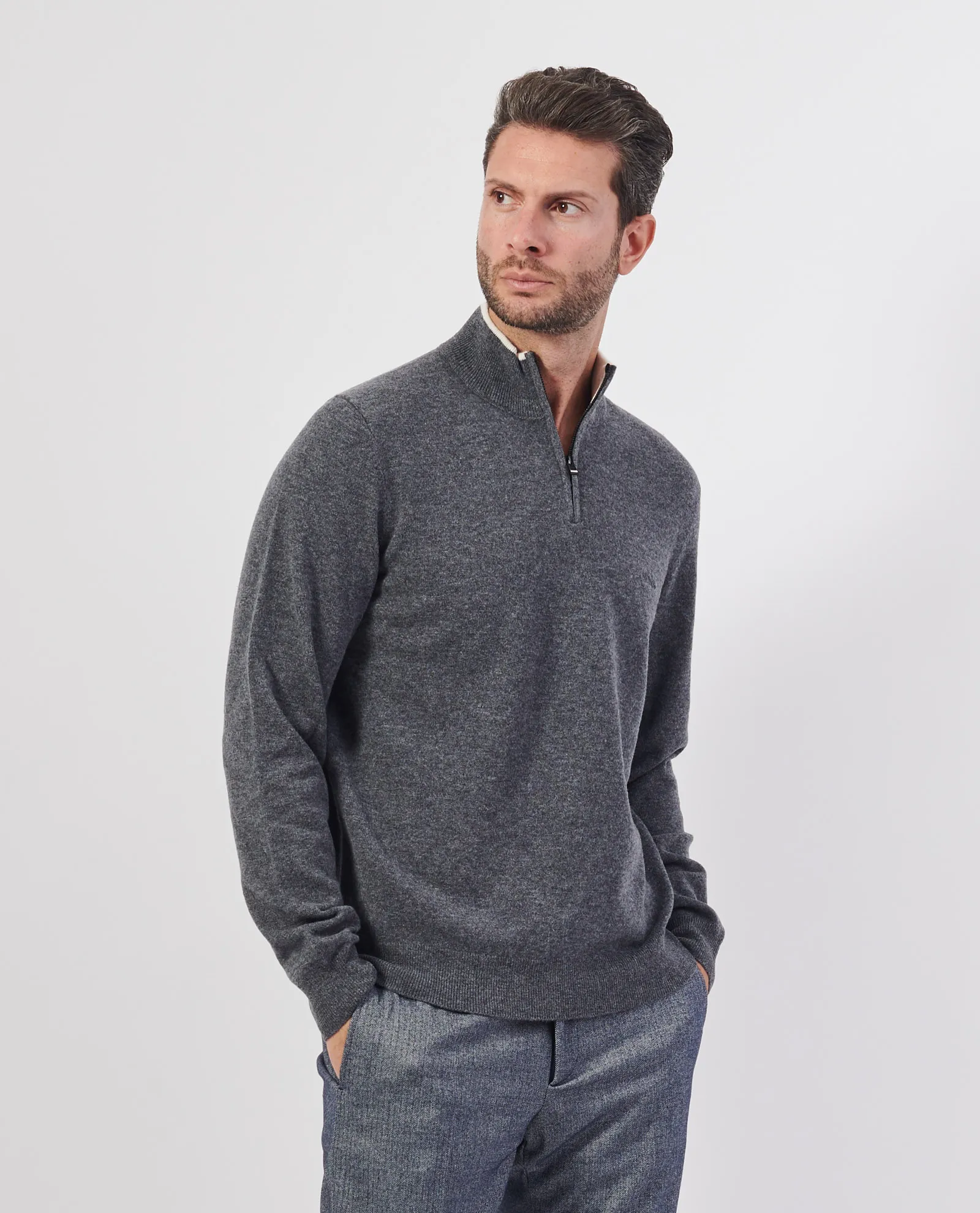 BOSS      Maglione uomo Boss con chiusura lampo corta