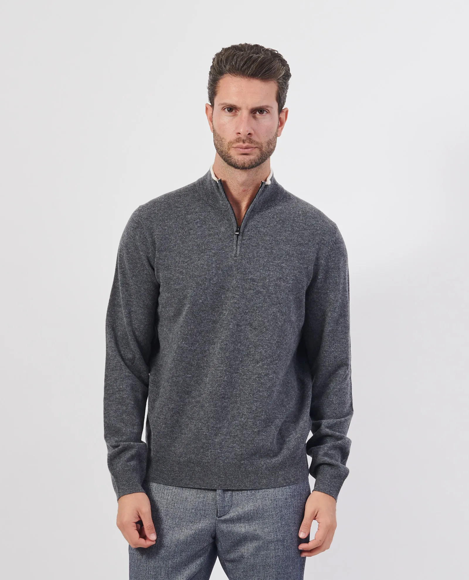 BOSS      Maglione uomo Boss con chiusura lampo corta