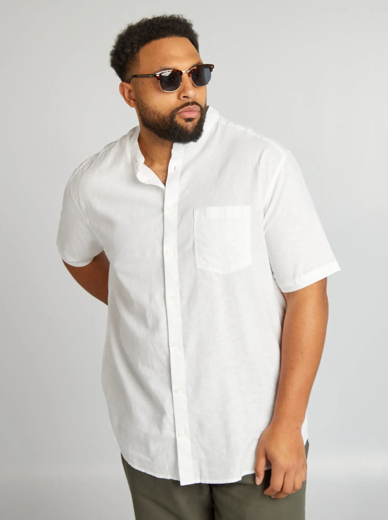 Camicia con collo alla coreana - bianco