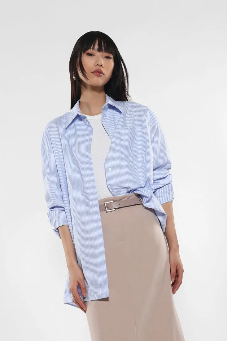 Camicia oversize rigata con colletto classico