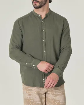 Camicia verde militare in puro lino con collo a coreana