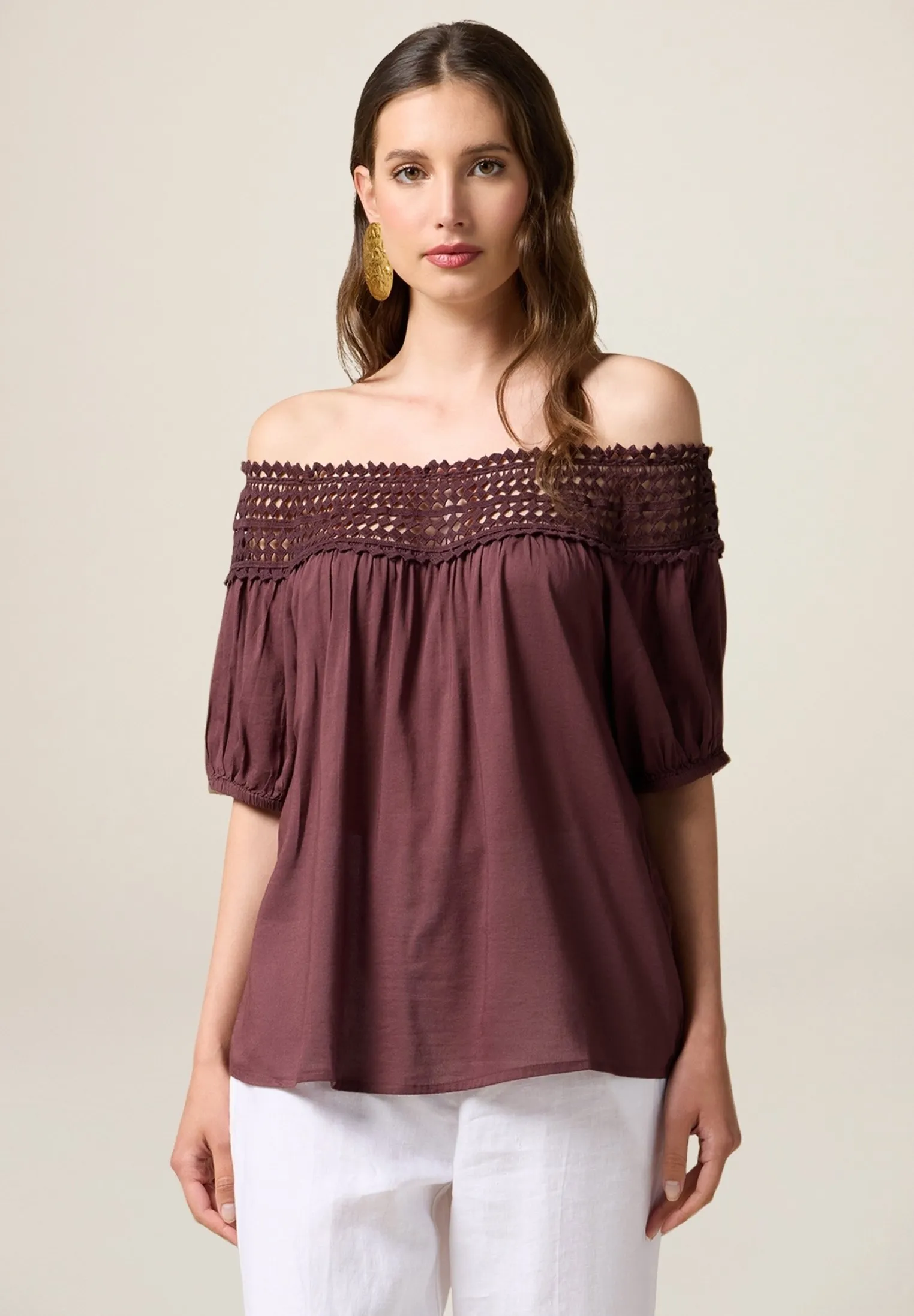 CON BORDO IN MACRAMÉ - Camicetta