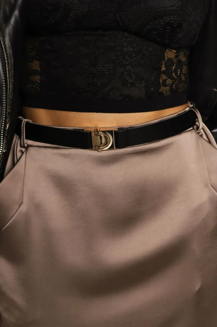 Gonna midi effetto satin con cintura e tasche