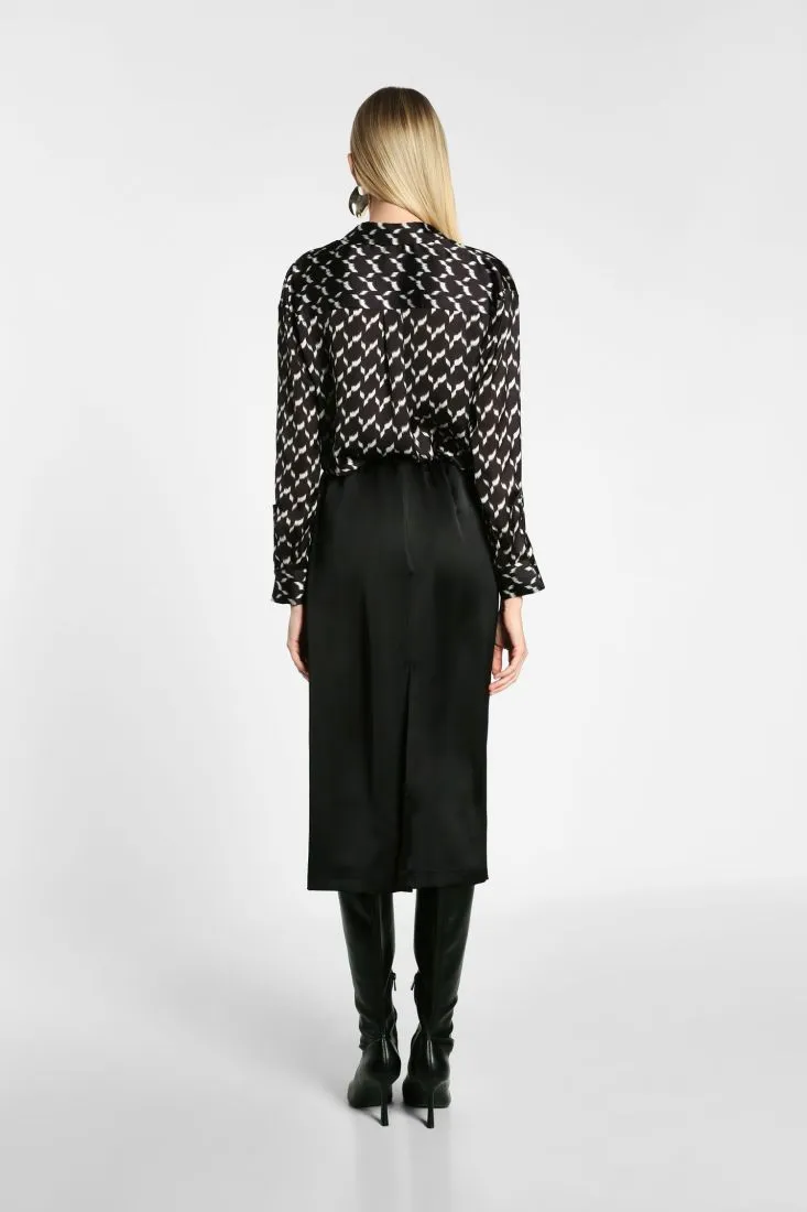 Gonna midi effetto satin con cintura e tasche