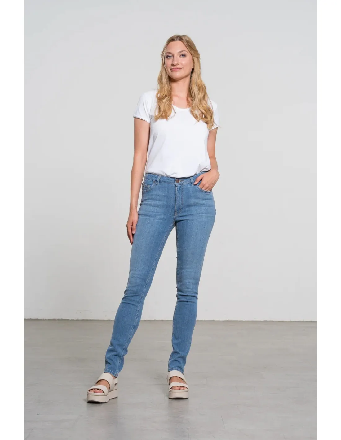 JEANS SKINNY IN COTONE BIOLOGICO "HANNA"
