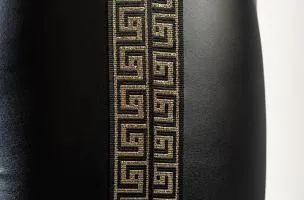 Leggings in ecopelle stampa geometrica Margaretta, Nero e Beige