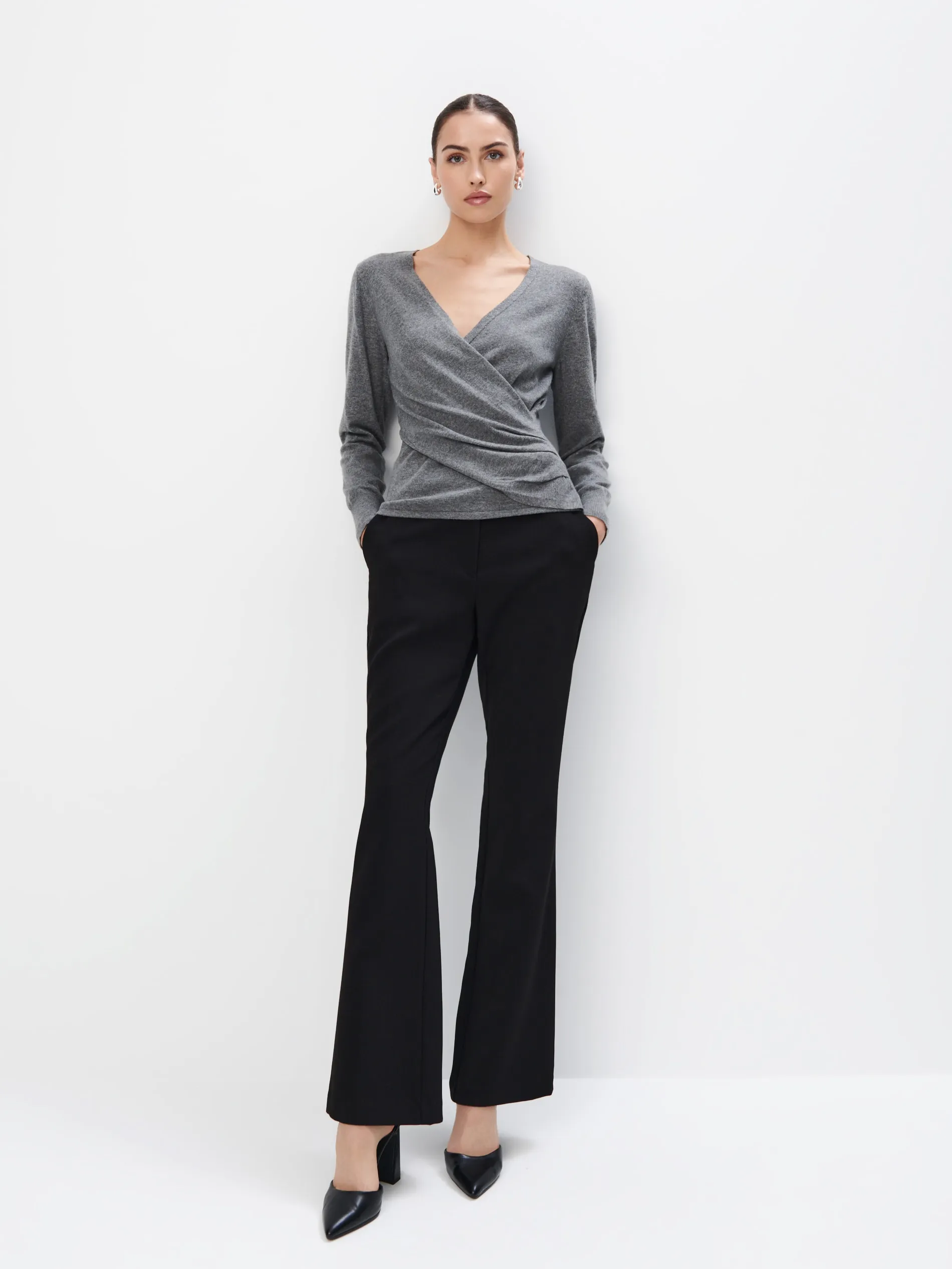 Maglione con scollo sovrapposto
