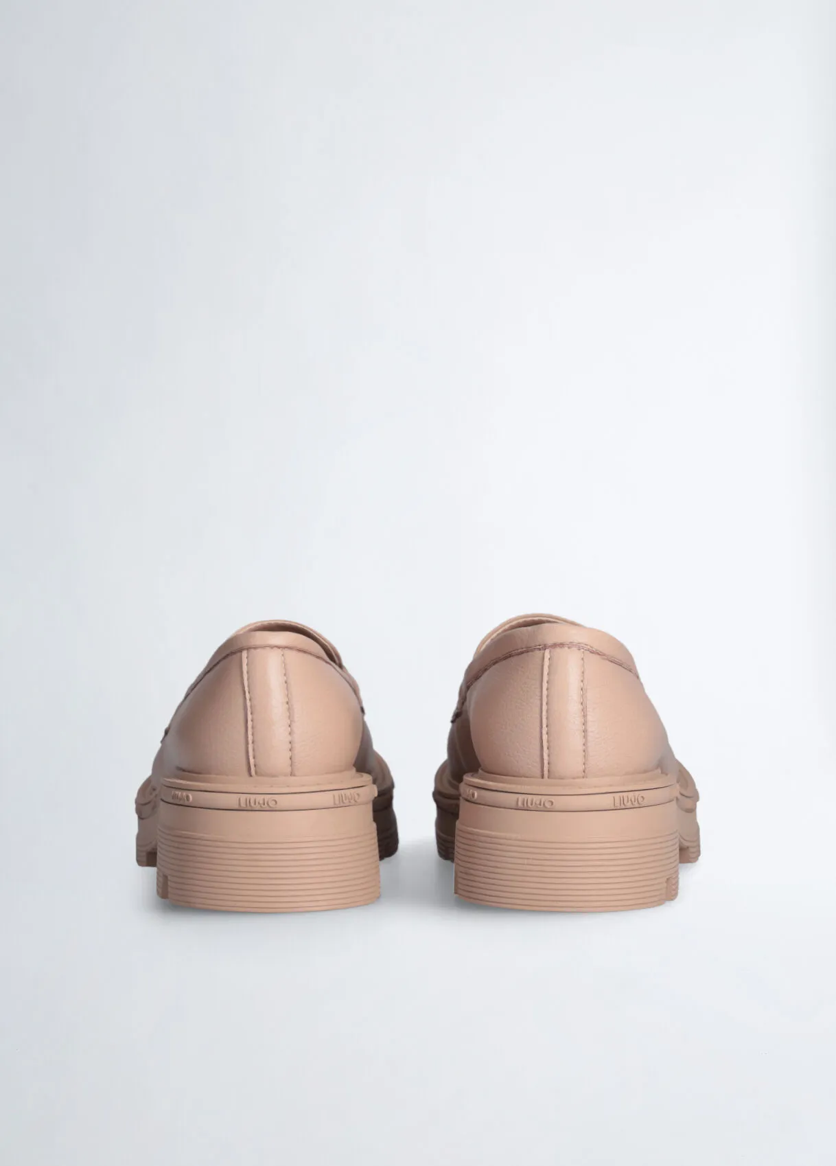 Mocassini beige con logo