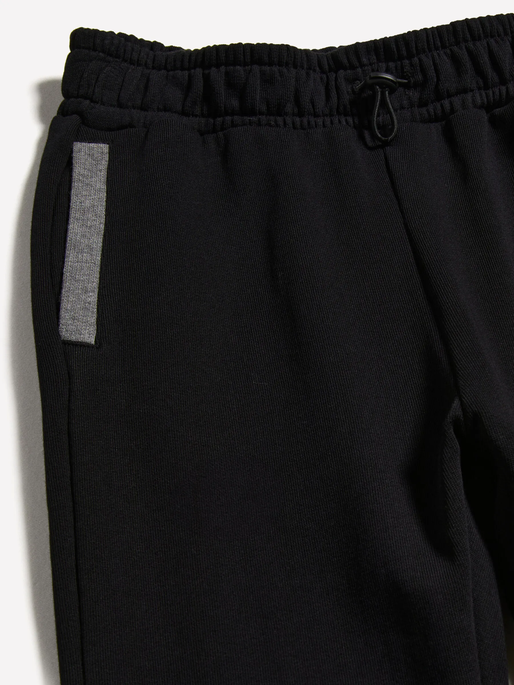 Nuovi arrivi      Joggers in felpa neri con contrasto
