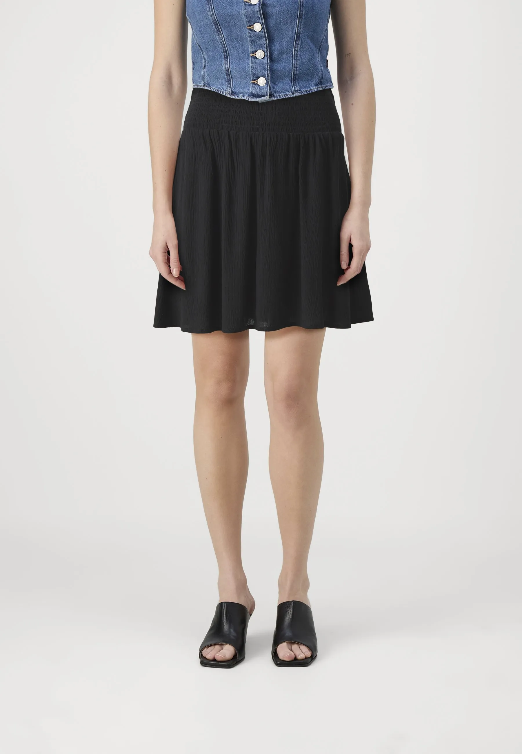ONLCHIARA SMOCK SKIRT - Minigonna