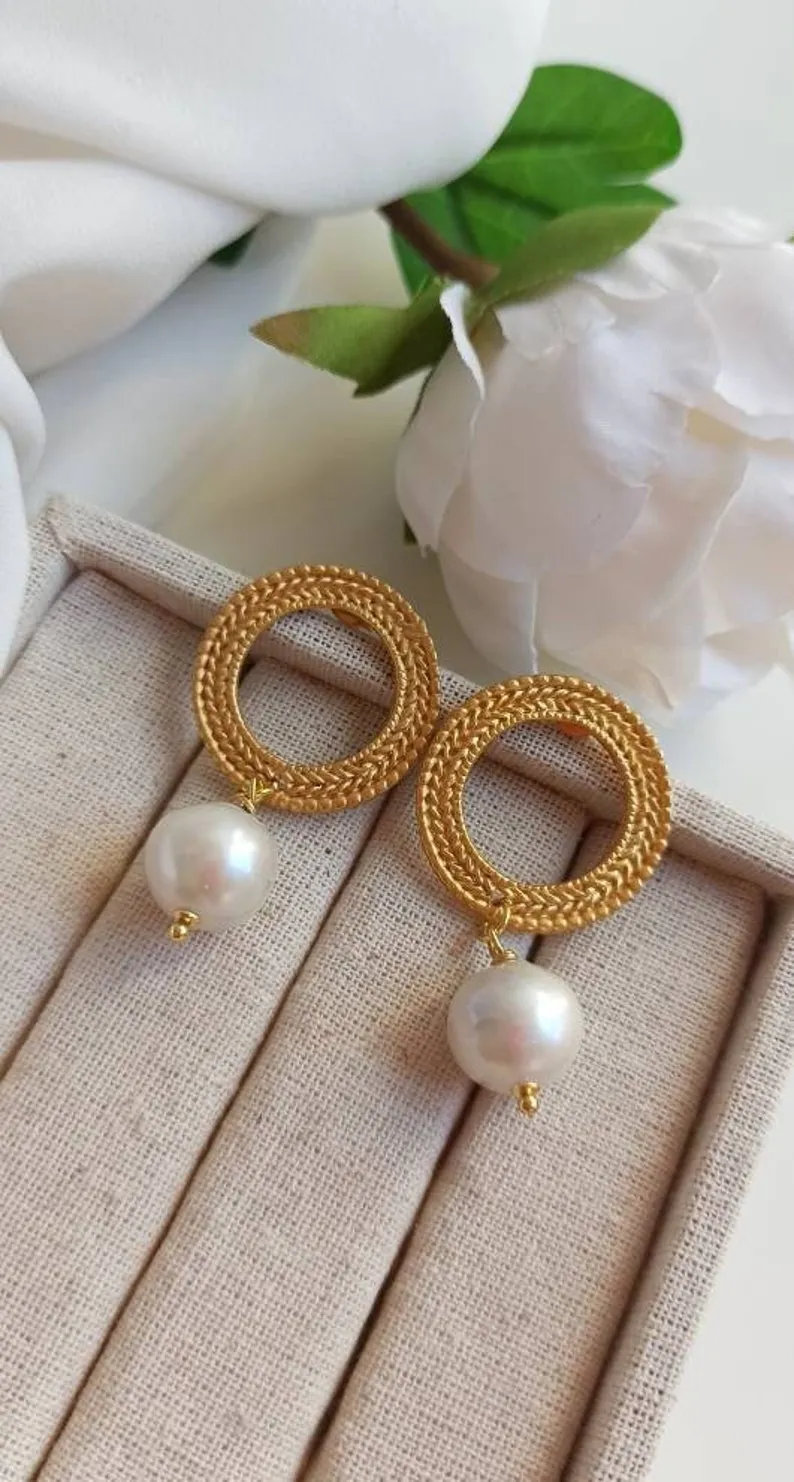 Orecchini a Cerchio con Perle Barocche