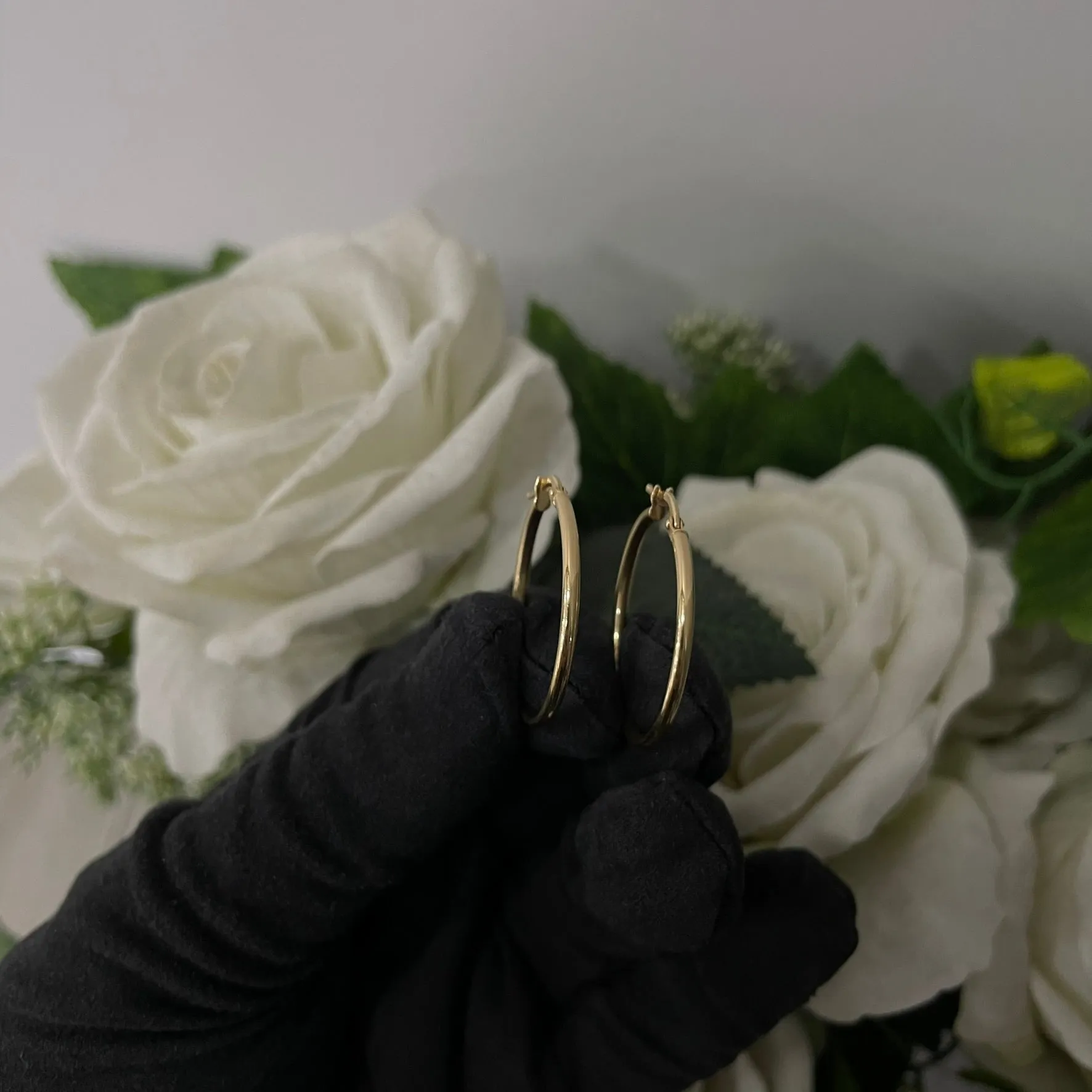 Orecchini cerchio tubolare oro