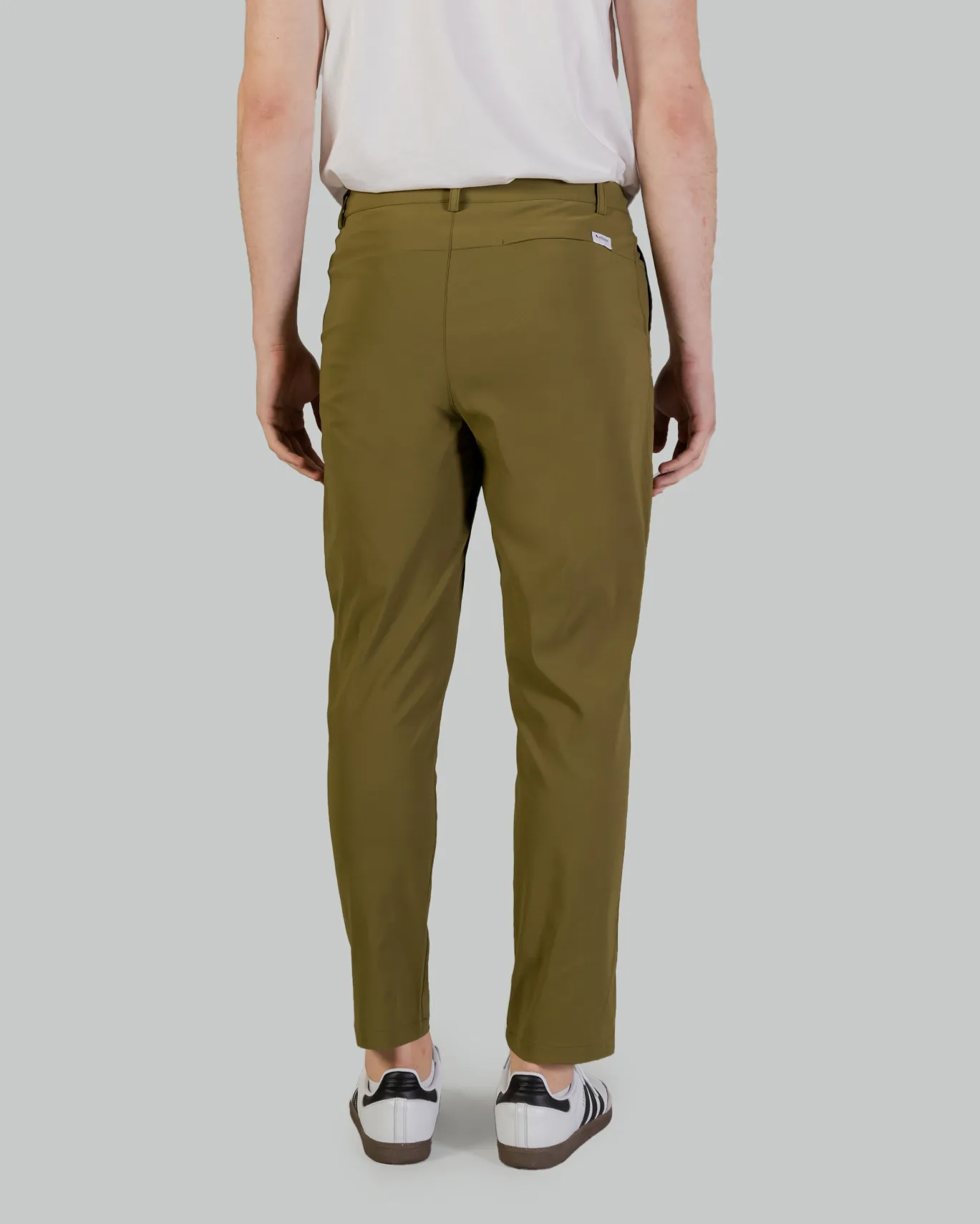 Pantaloni Aquascutum ACTIVE CHINO PANT Verde Oliva