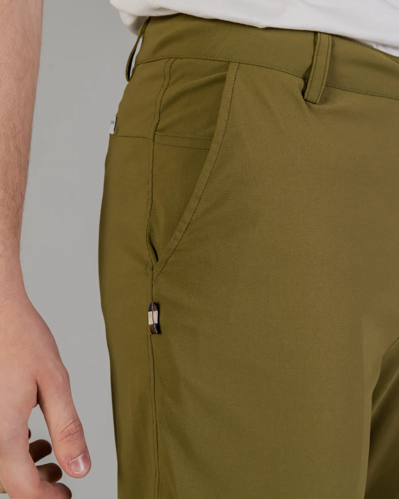 Pantaloni Aquascutum ACTIVE CHINO PANT Verde Oliva