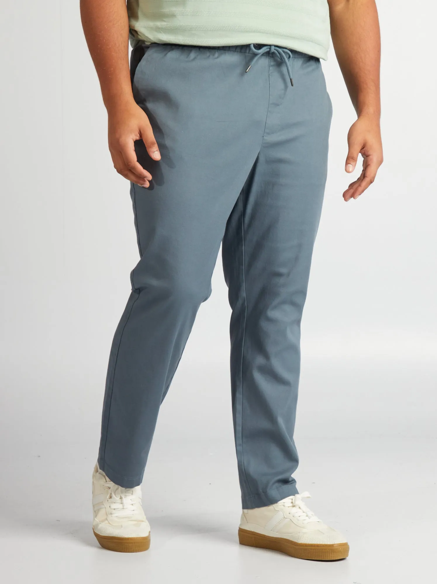 Pantaloni chino con vita elasticizzata - GRIGIO