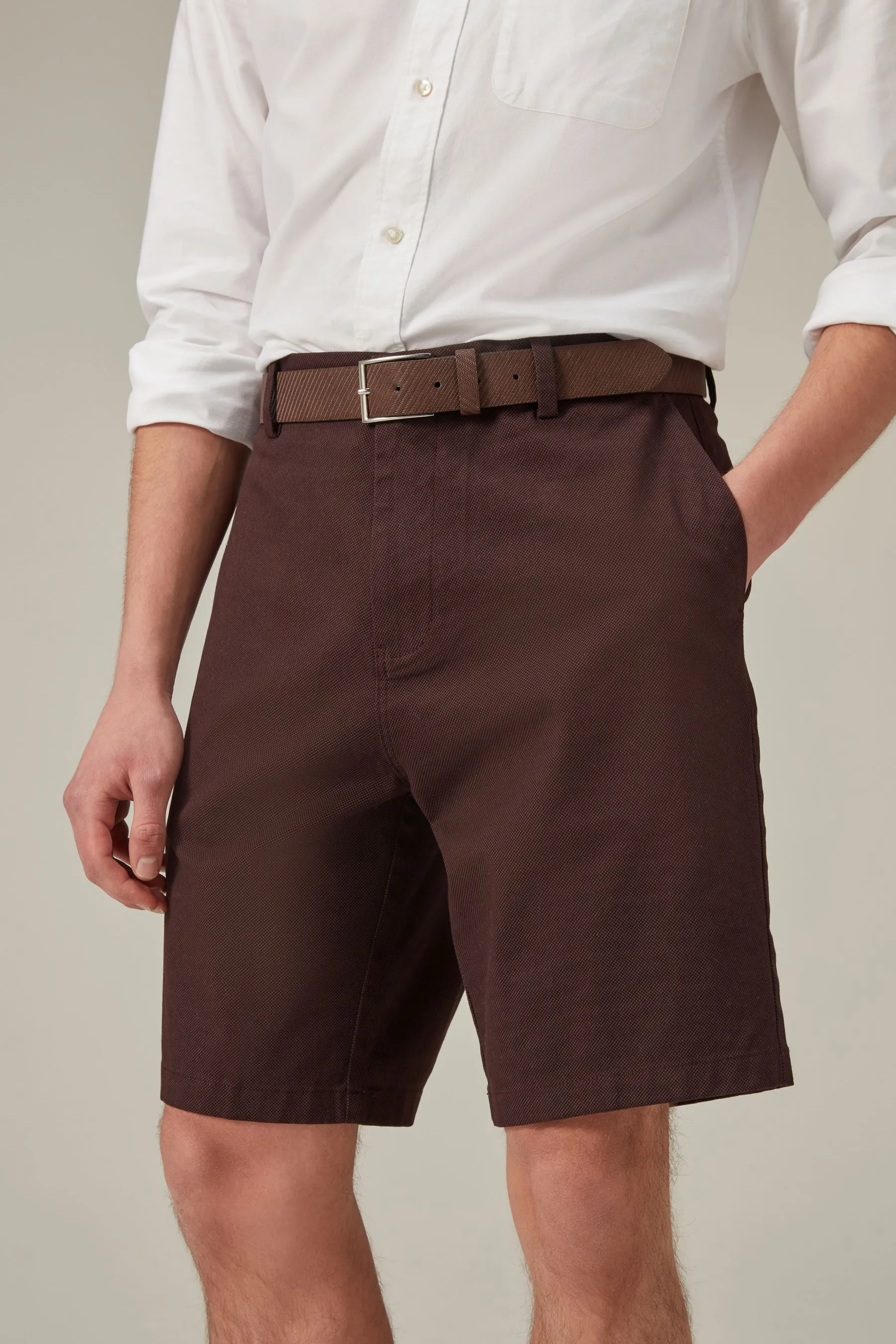 Pantaloni chino corti con cintura
