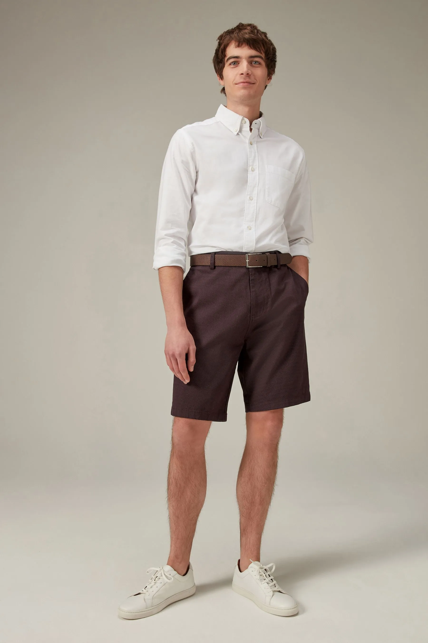Pantaloni chino corti con cintura