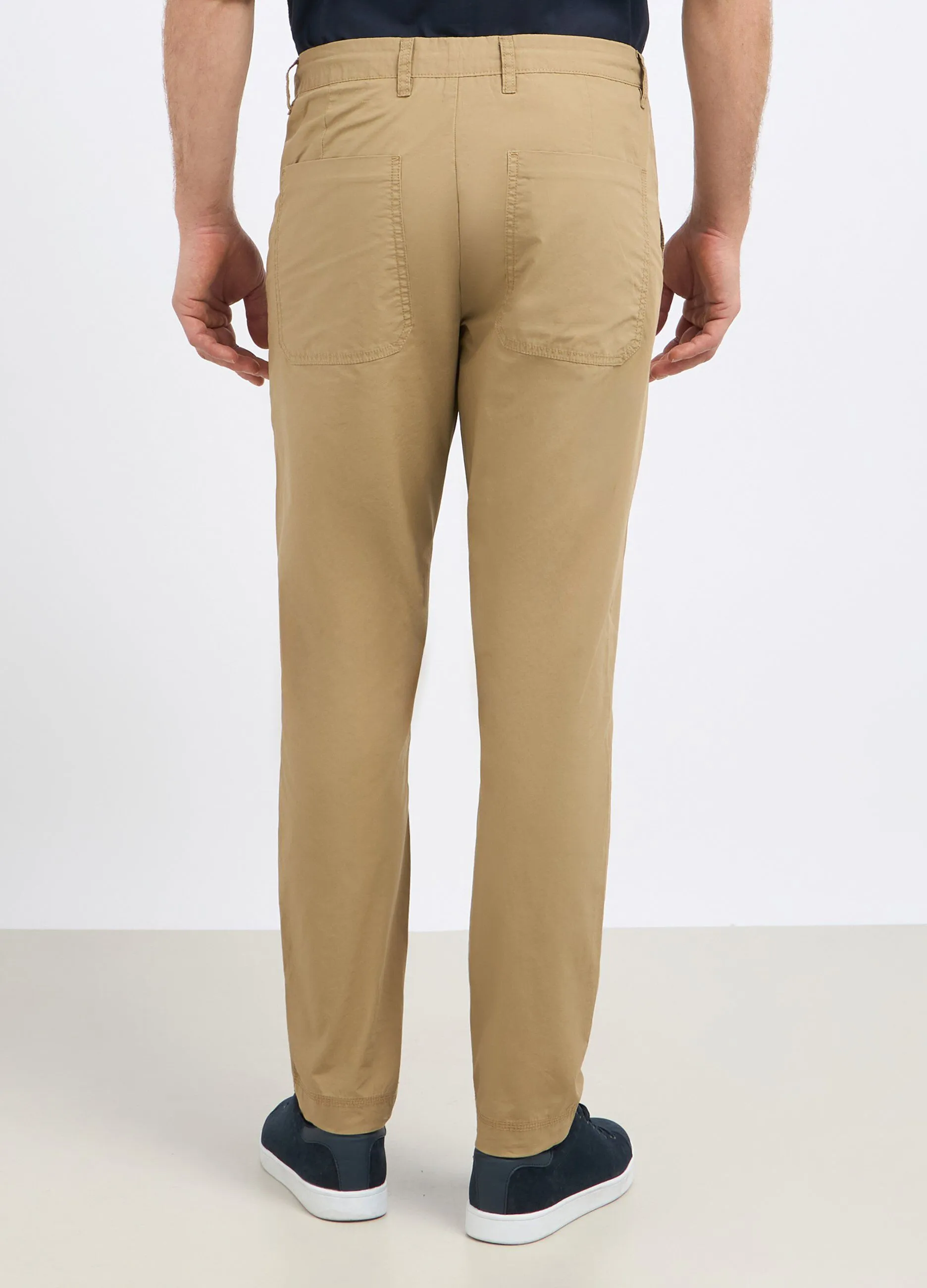 Pantaloni chino in puro cotone uomo