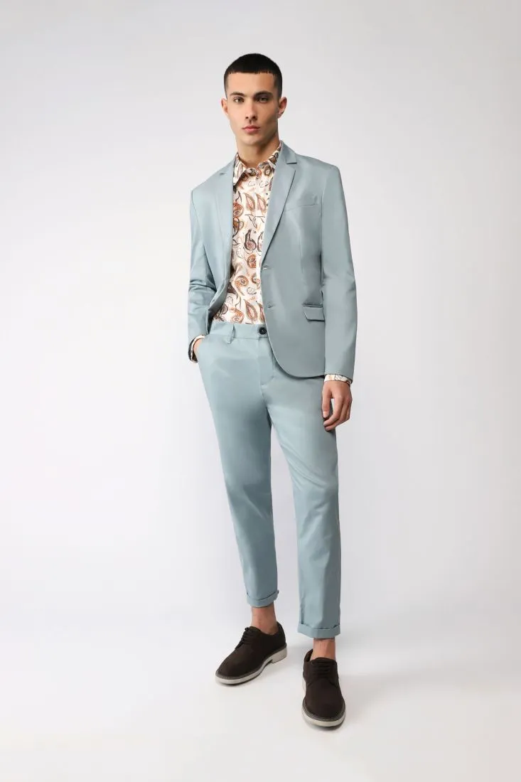 Pantaloni straight monocolour con orli risvoltati