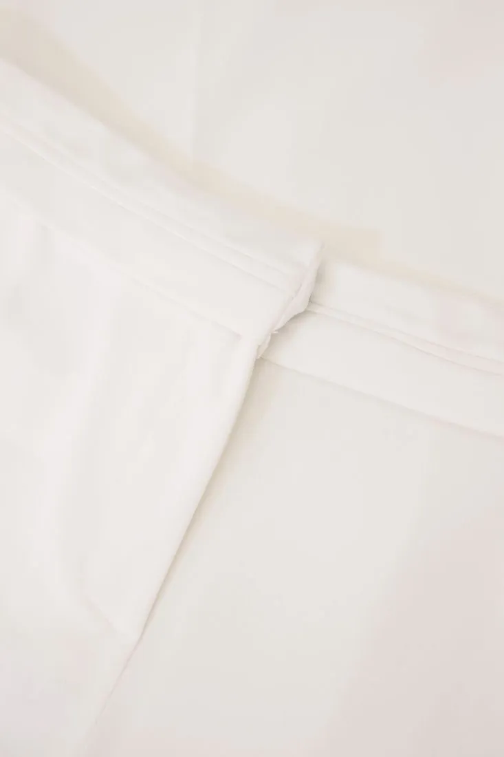 Pantaloni straight monocolour con piega stirata
