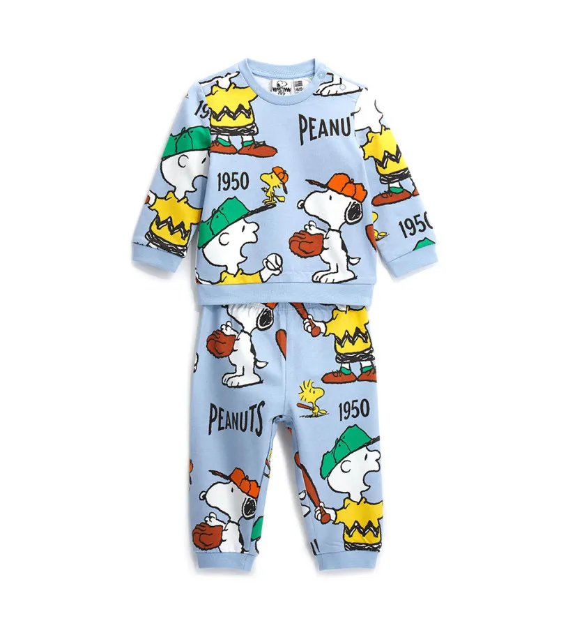 --Pigiama Snoopy in caldo cotone-