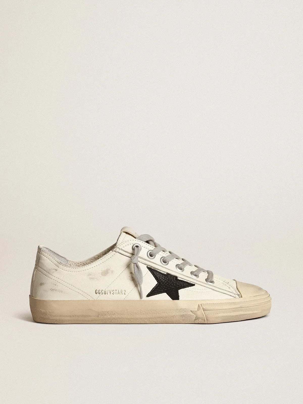 Sneaker V-Star in nappa bianco sporco con stella in nabuk nero