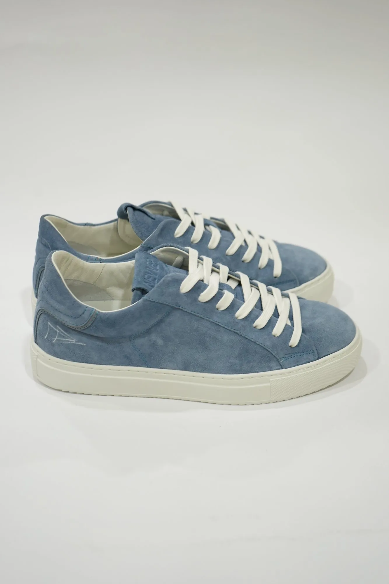 Sneakers NEVVER