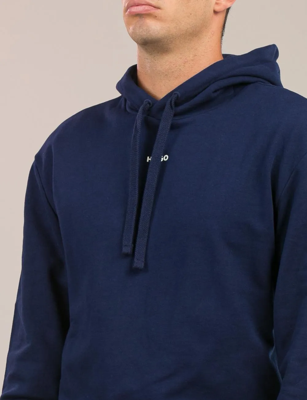 Tuta Hugo    