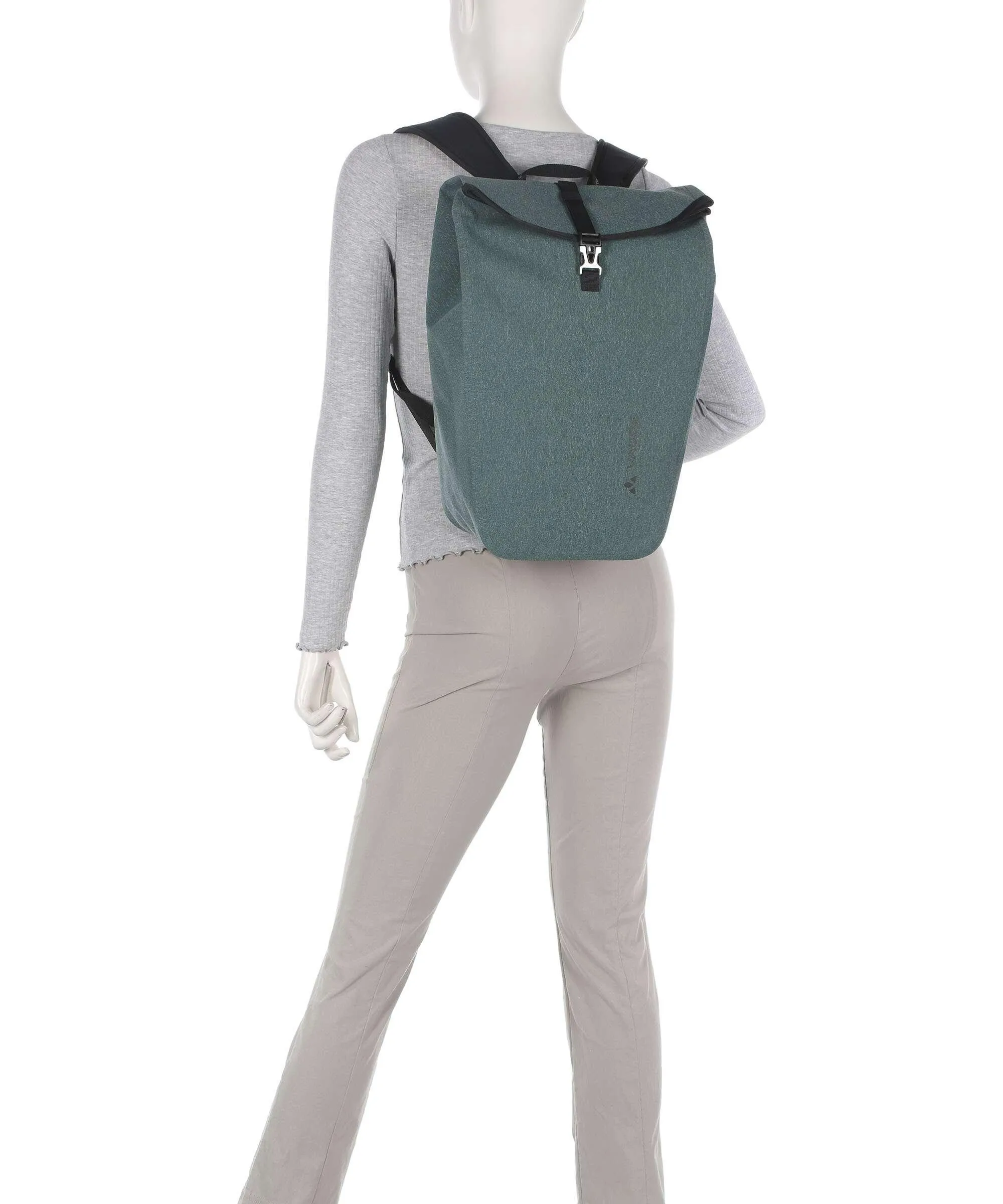  Vaude Clubride Urban 17 Zaino 13″ poliammide riciclato, poliestere riciclato verde blu  