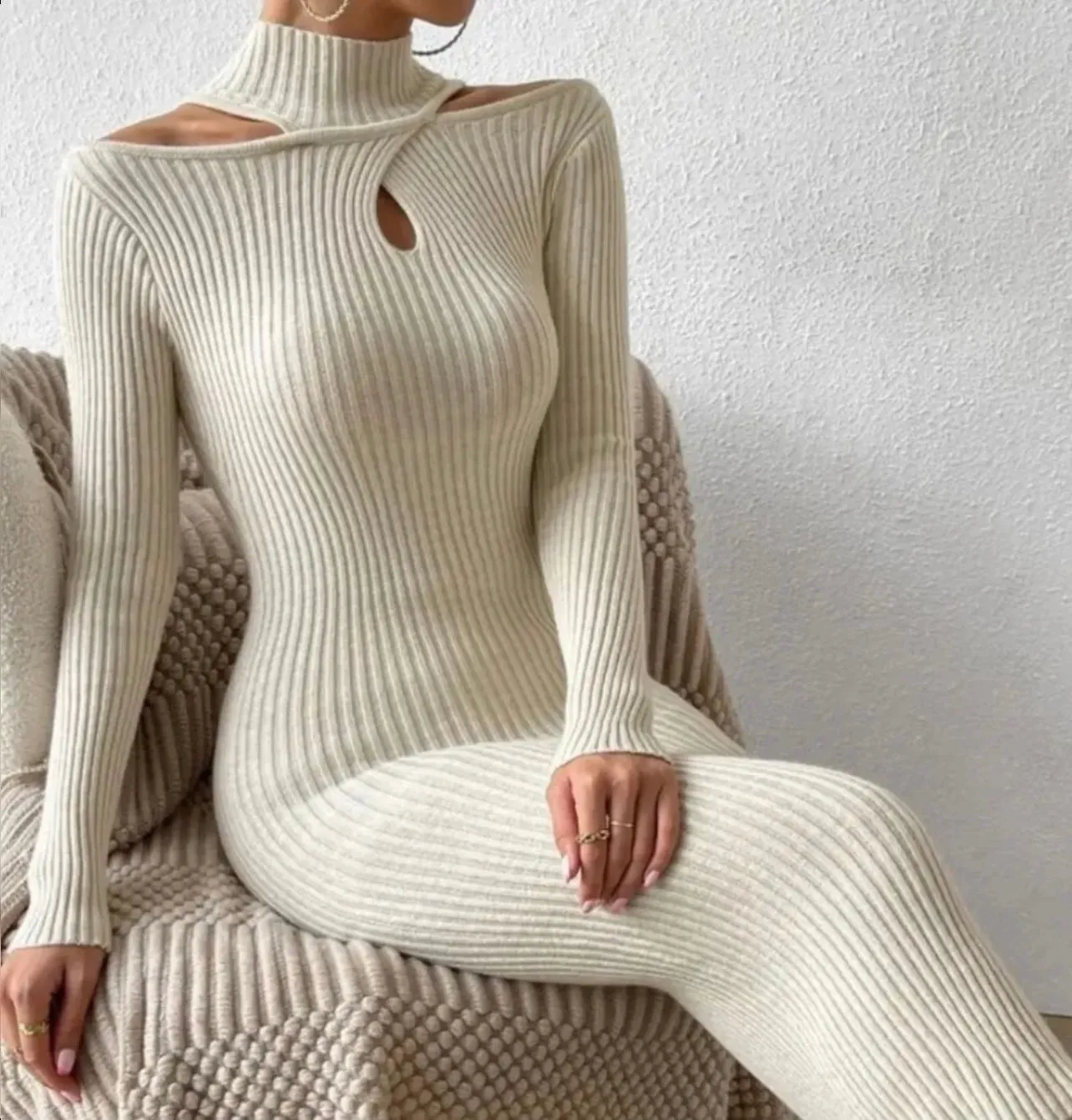 Vestito beige lungo G65
